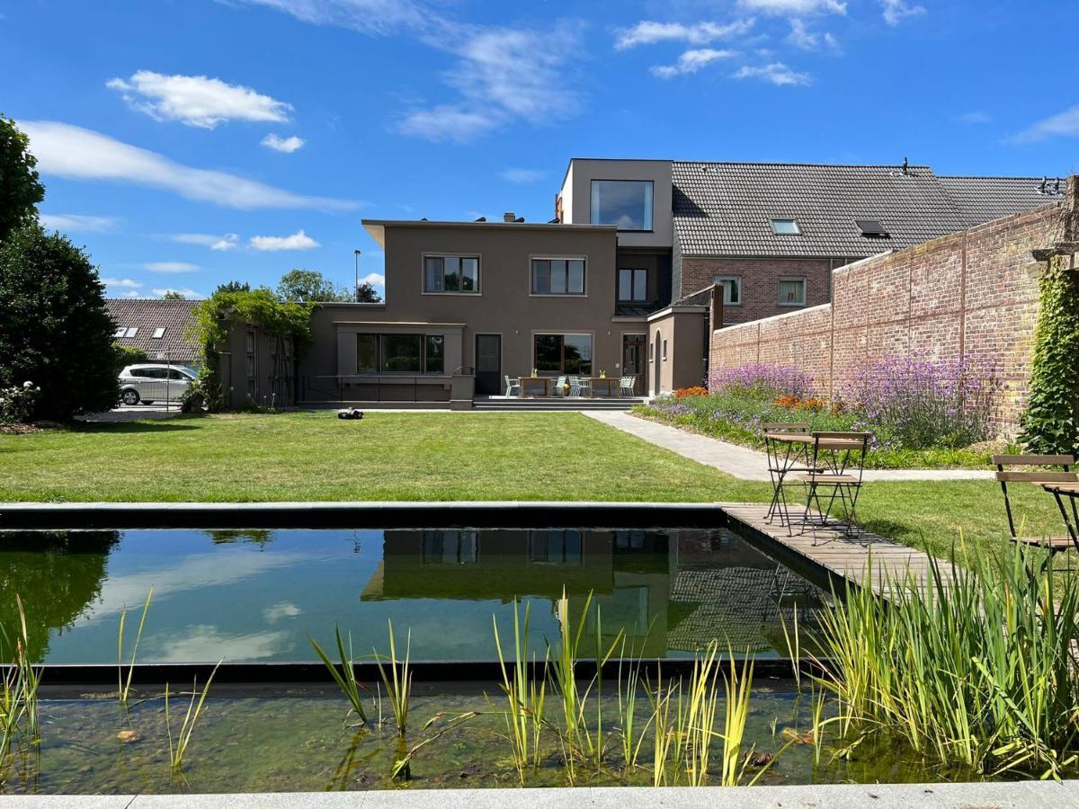 Tuss Bed and Breakfast Kortrijk Exteriör bild
